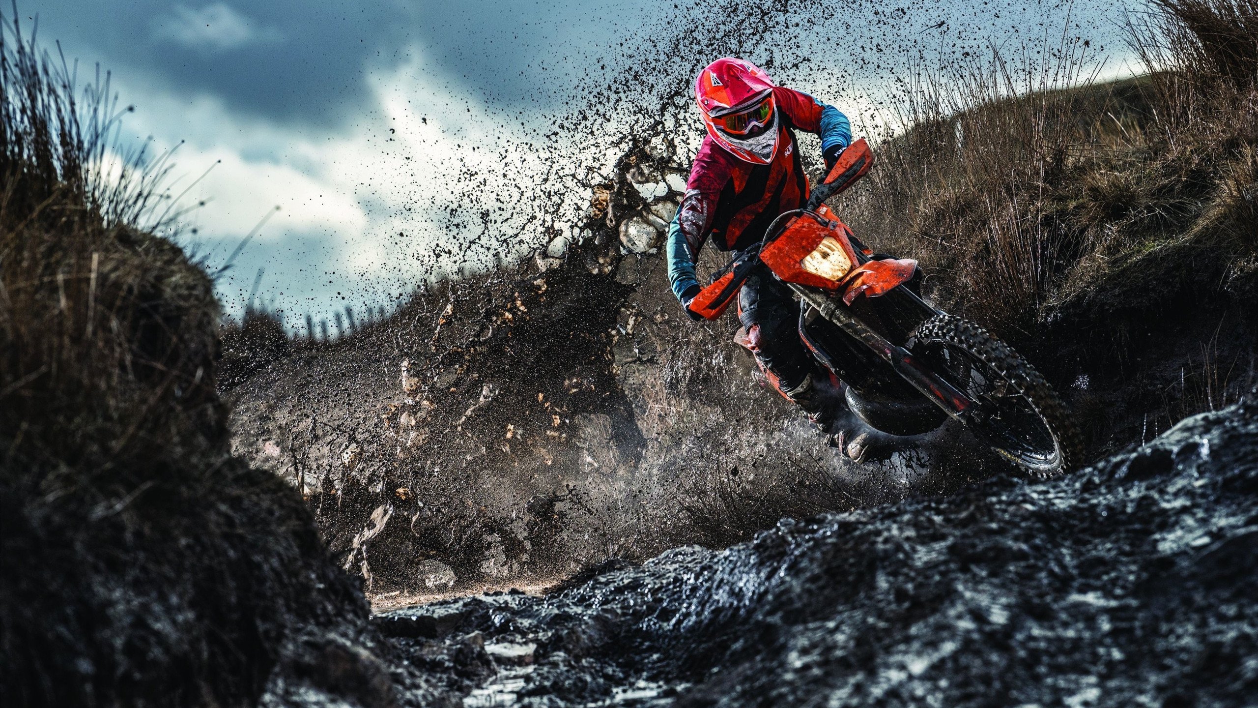 当绿茵场遇见金州,库里式的攻防转换美学—从欧冠决赛之夜看小球时代的核心哲学