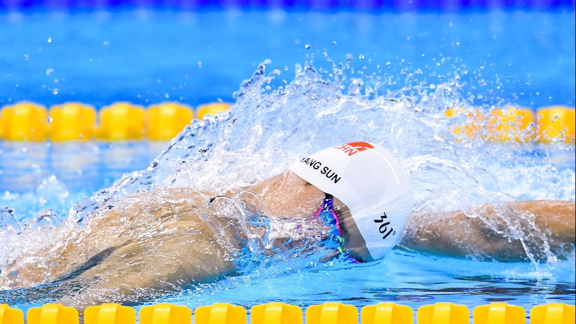 独行侠终结爵士，利拉德如西甲国家德比般接管比赛，篮球世界的英雄史诗